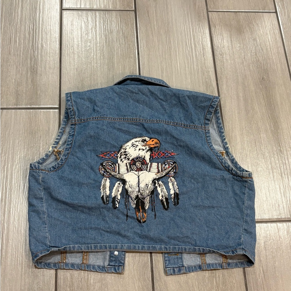 Diamond dust vintage vest size Medium 

Good condition beautiful piece